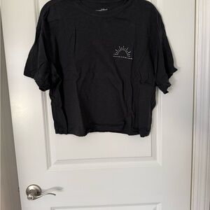 Universal Thread Black Tee